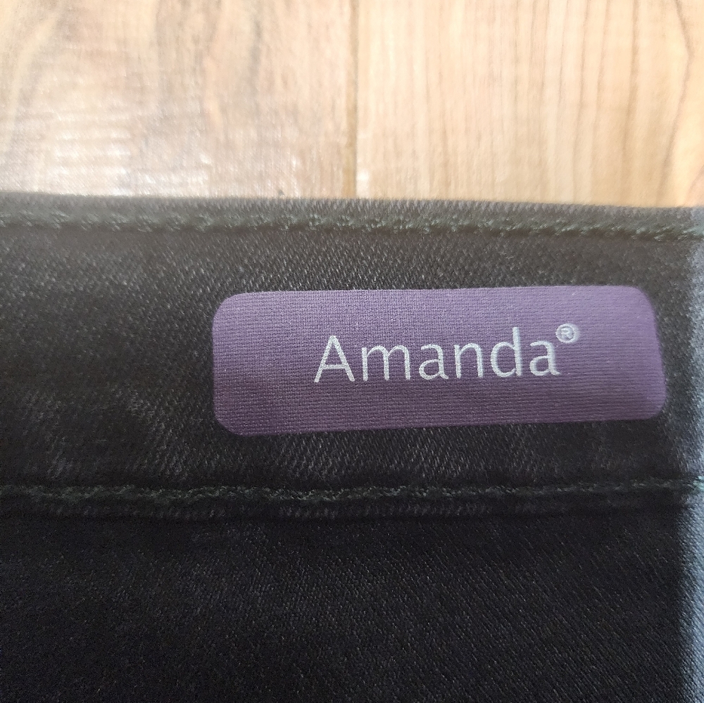 Gloria Vanderbilt Amanda Embellished Jeans – Size 16 Inseam 29" - Picture 4 of 5